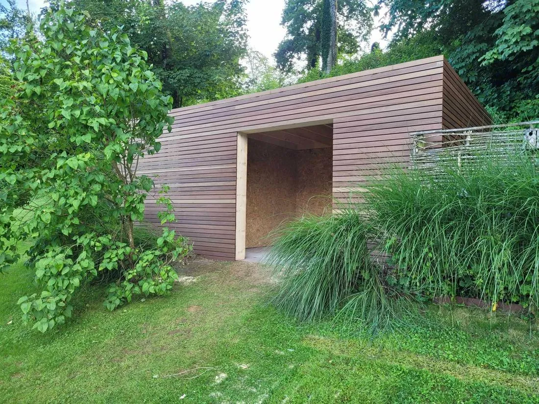 Abri de jardin, bardage cèdre
