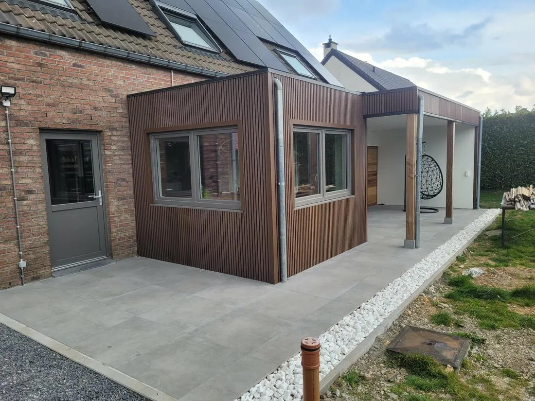 Extension attenante, bardage composite